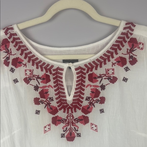 Talbots 100% Cotton White Embellished Top with Red Pink Embroidery Size Medium - Picture 6 of 9